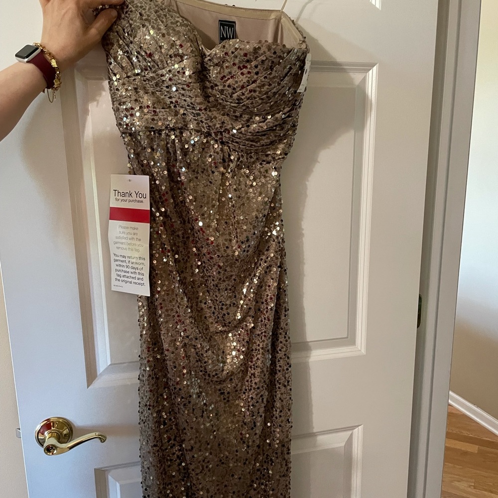 Sparkly gold dress sleeveless. Size 10 NEVER WORN